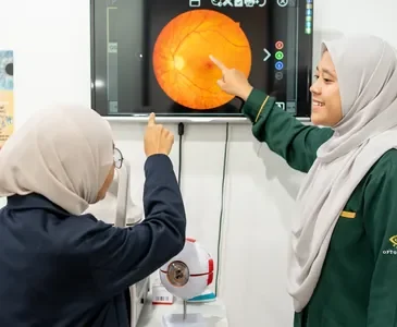 PMT eye smile 2 PMT eye smile 2