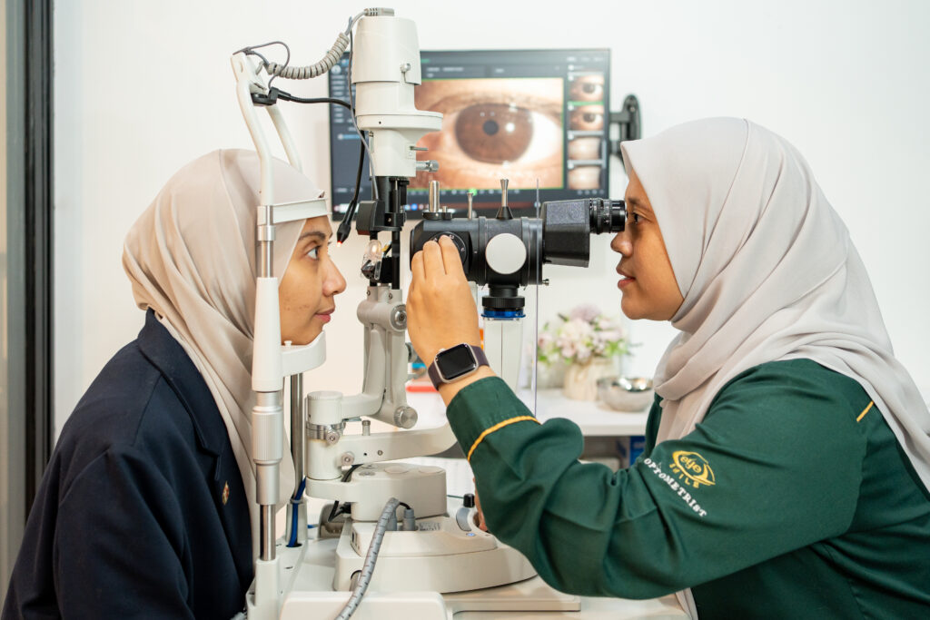 bg eye smile bg eye smile